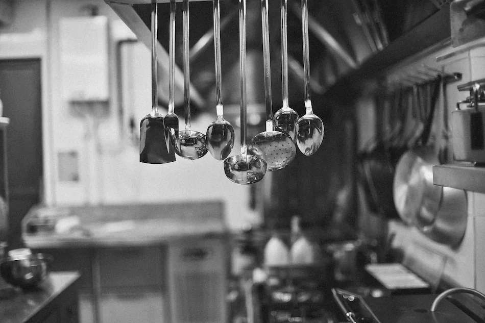 set ustensile bucatarie inox